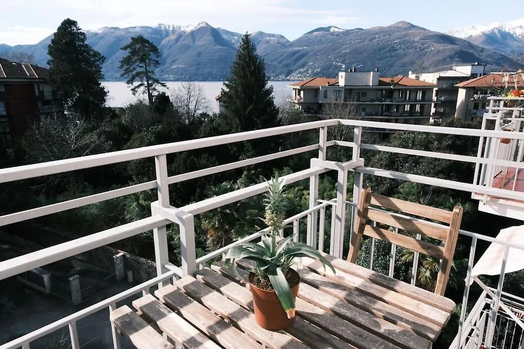 Studio With Lake And Montains Views Free Parking Luino Apartment