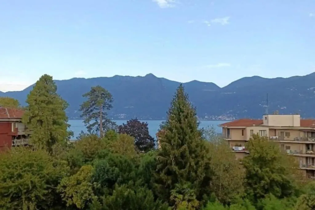 Apartment Studio With Lake And Montains Views Free Parking Luino Italy